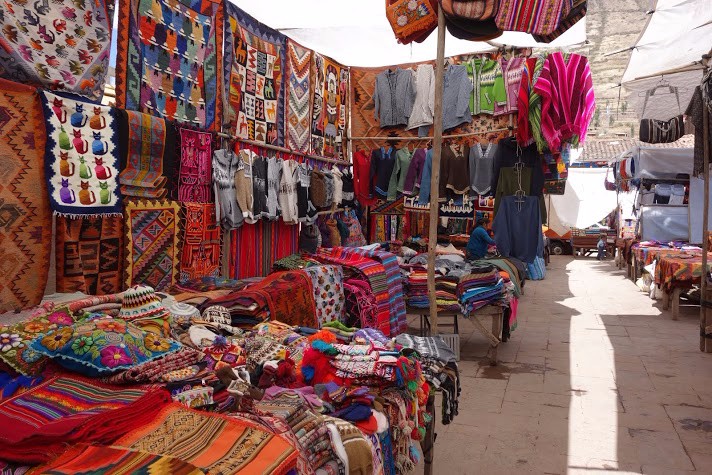 Senicanka v Peru-trhy